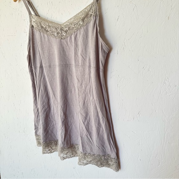 Volume One Camisole - Picture 4 of 10